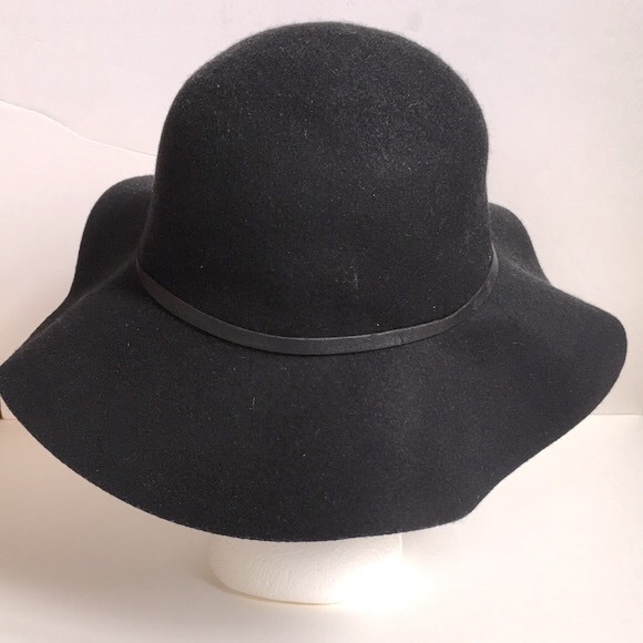 Target Floppy Hat - Picture 3 of 6